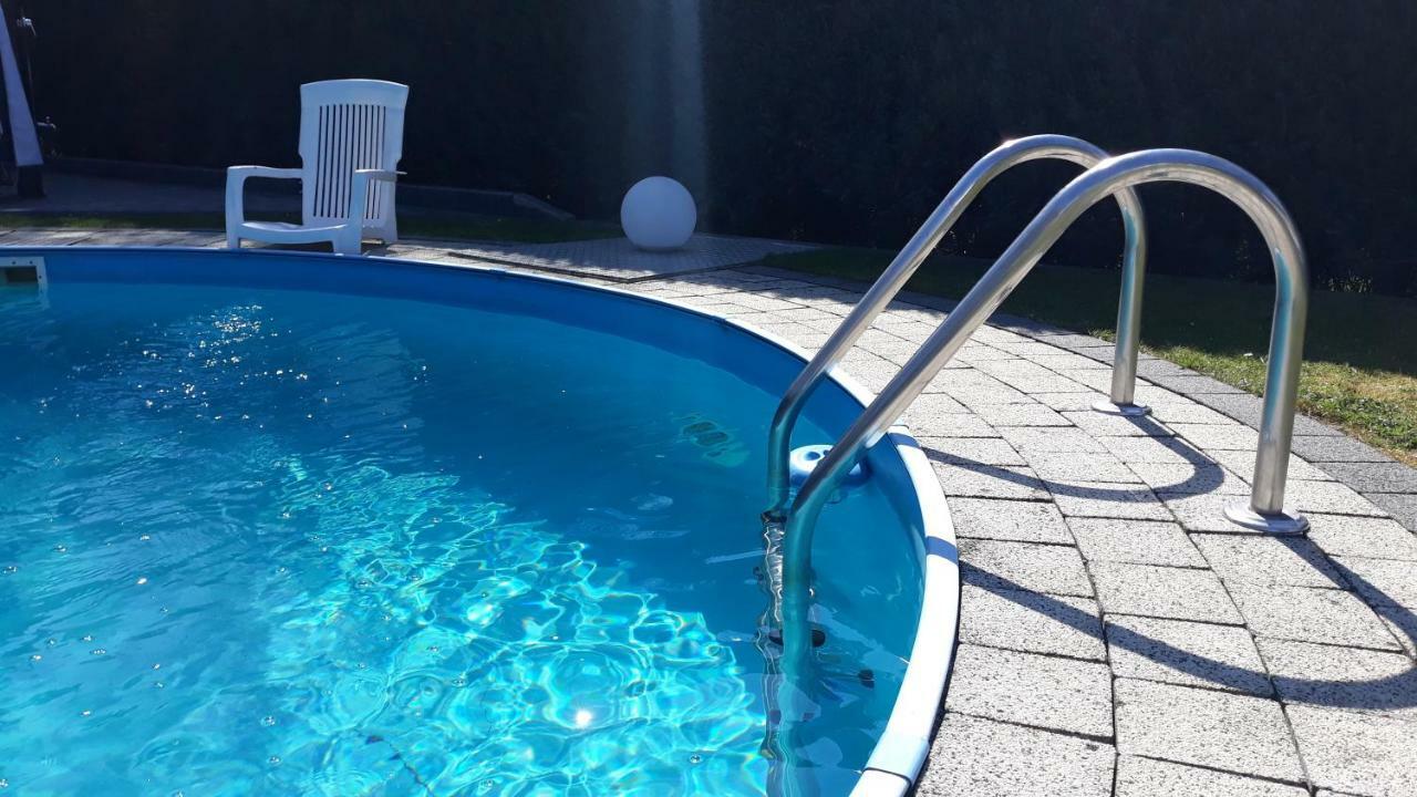 Meyer Mit Privatem Pool & Gartensauna Apartment *