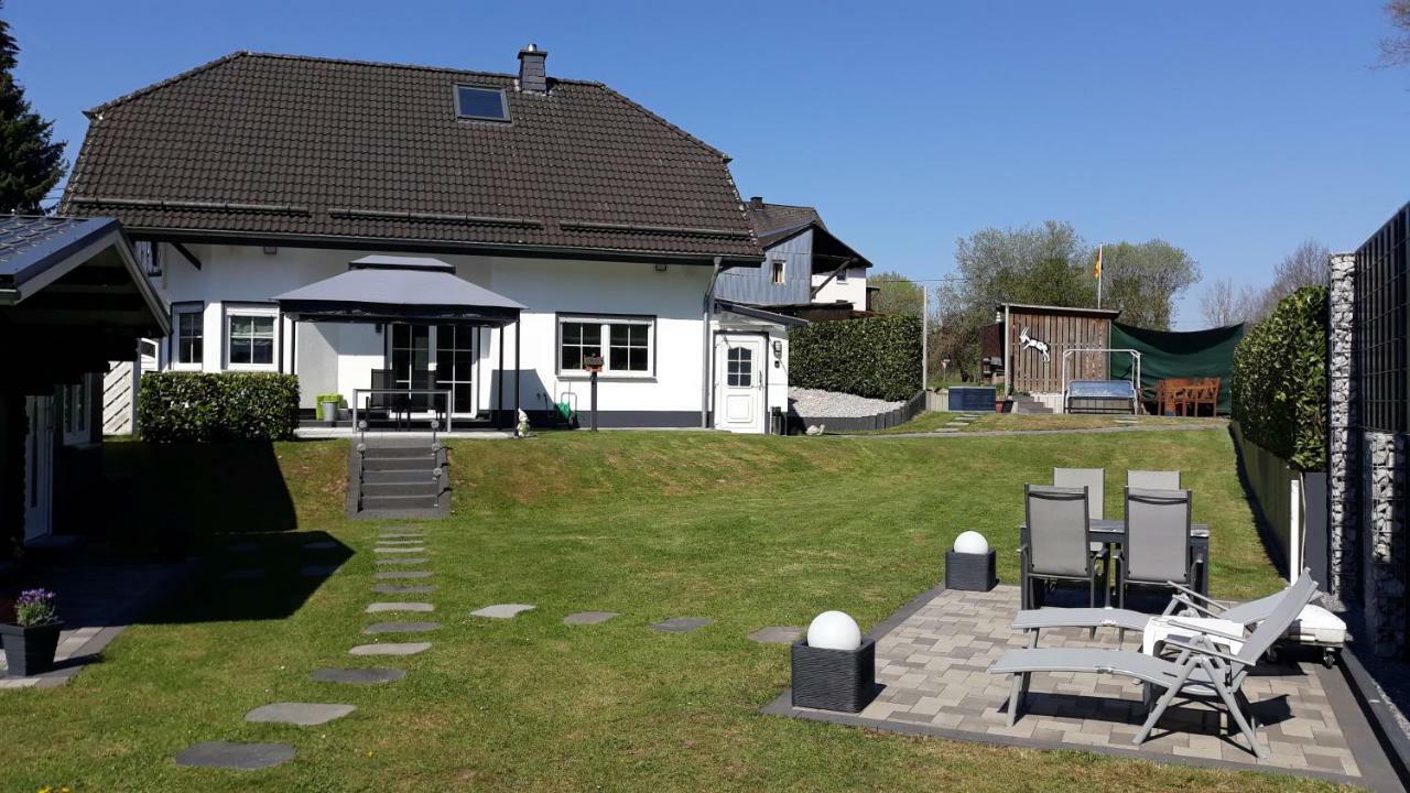 Apartment Meyer Mit Privatem Pool & Gartensauna Mahren